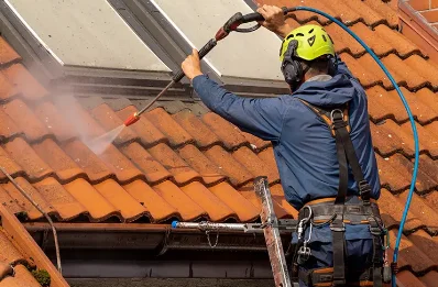 Démoussage et hydrofuge de toiture à Mouen